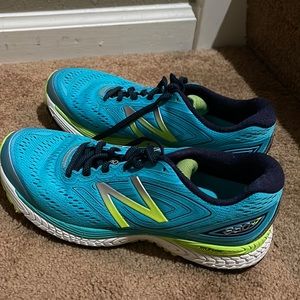 Gently used NB running shoes